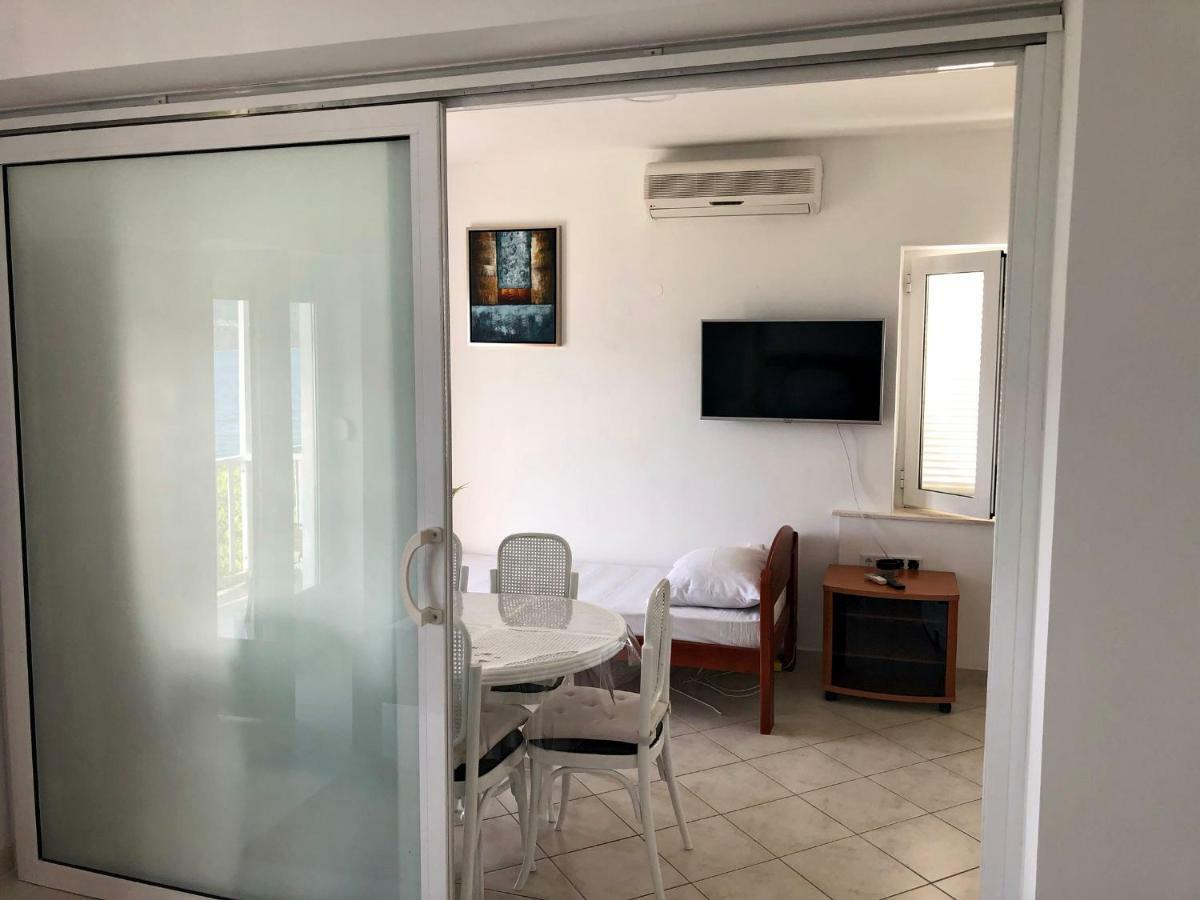 נאום Apartments Lukrecia מראה חיצוני תמונה