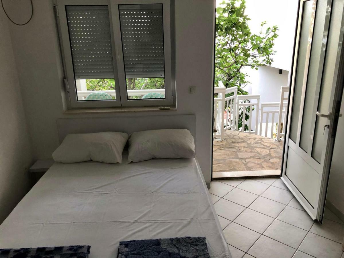 נאום Apartments Lukrecia מראה חיצוני תמונה