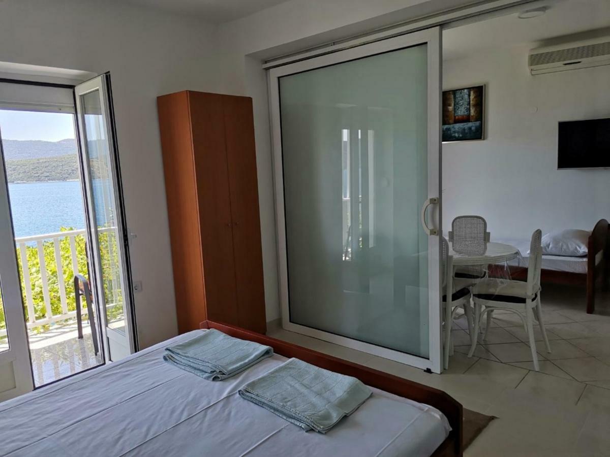 נאום Apartments Lukrecia מראה חיצוני תמונה