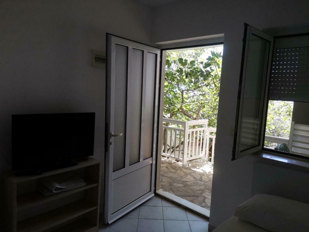 נאום Apartments Lukrecia מראה חיצוני תמונה