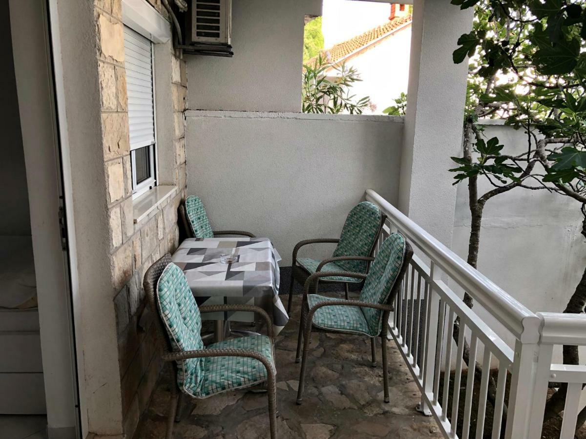 נאום Apartments Lukrecia מראה חיצוני תמונה