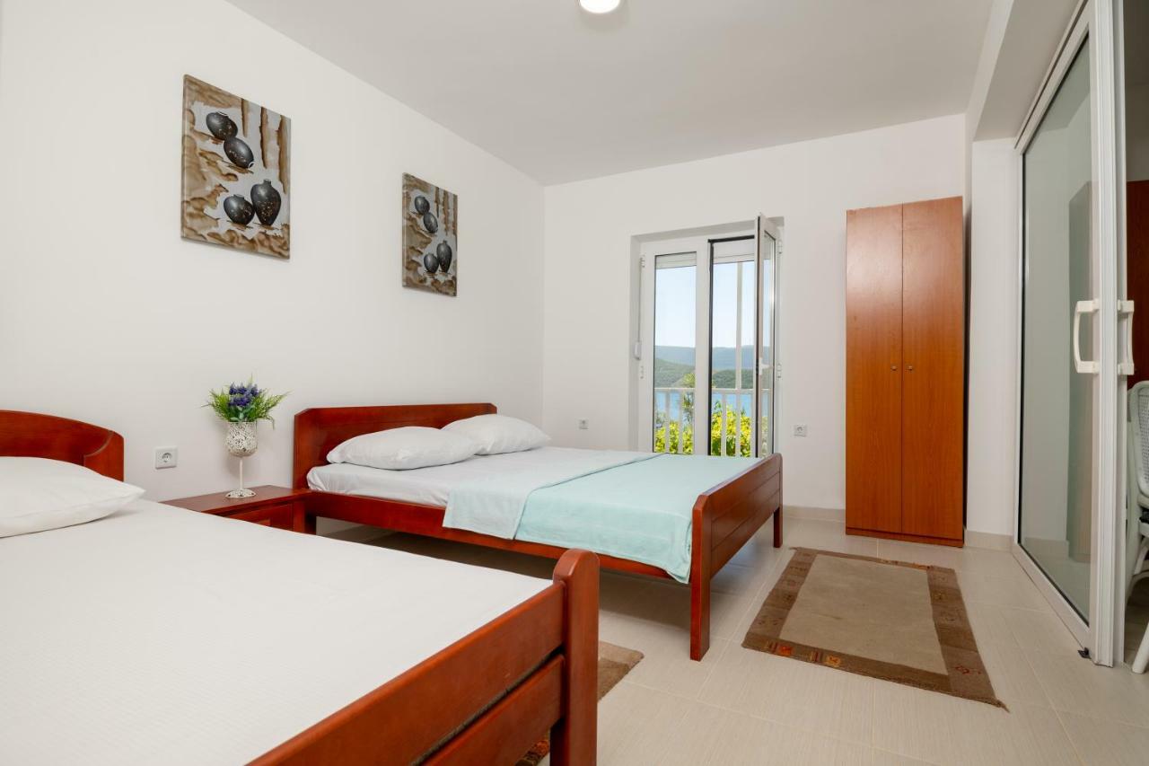 נאום Apartments Lukrecia מראה חיצוני תמונה