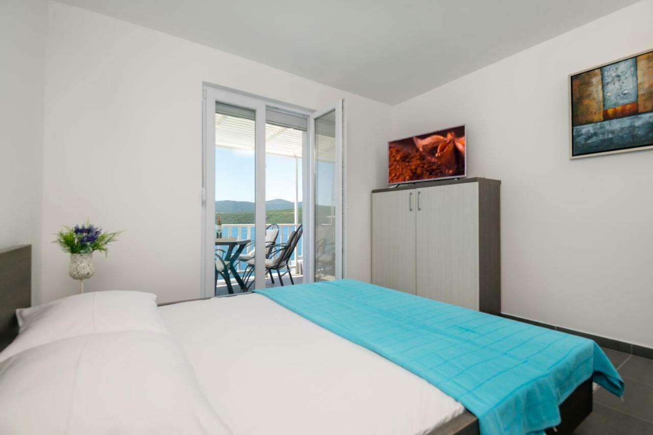 נאום Apartments Lukrecia מראה חיצוני תמונה