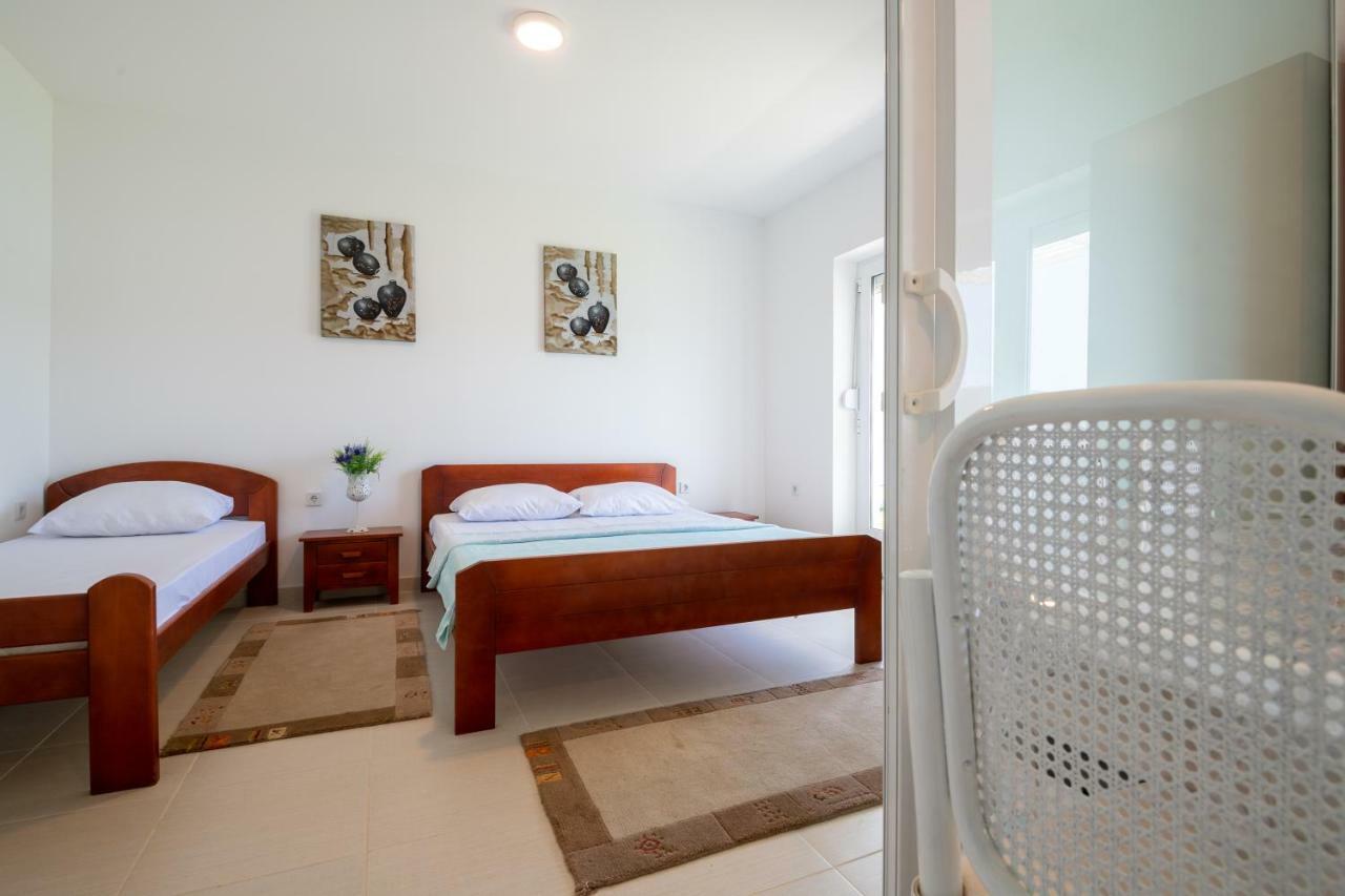 נאום Apartments Lukrecia מראה חיצוני תמונה