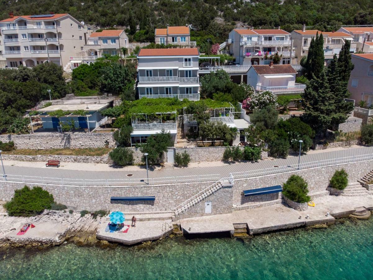 נאום Apartments Lukrecia מראה חיצוני תמונה