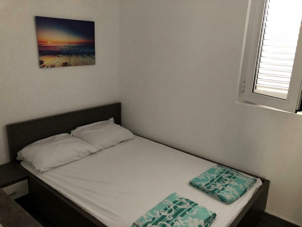 נאום Apartments Lukrecia מראה חיצוני תמונה
