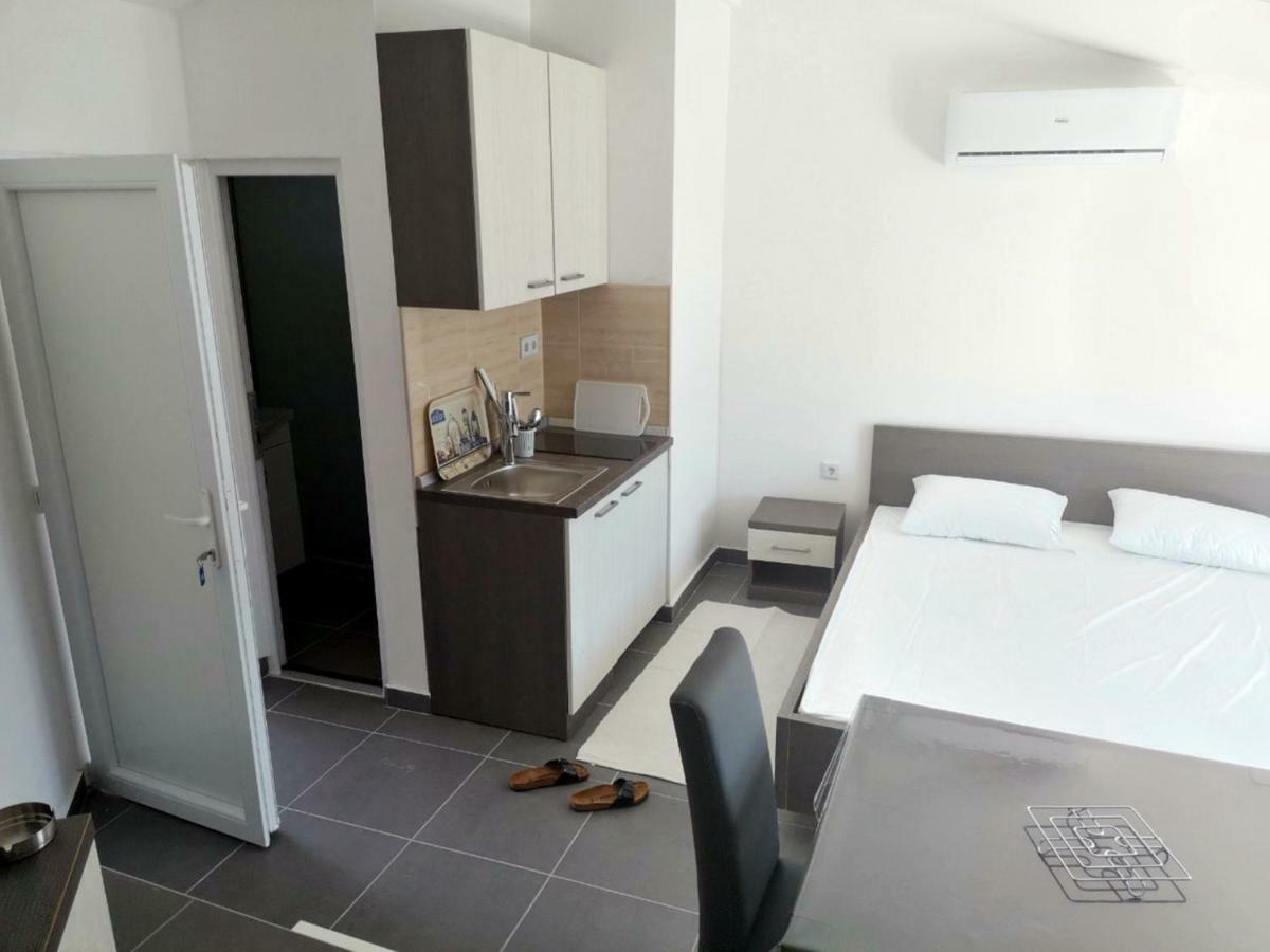 נאום Apartments Lukrecia מראה חיצוני תמונה